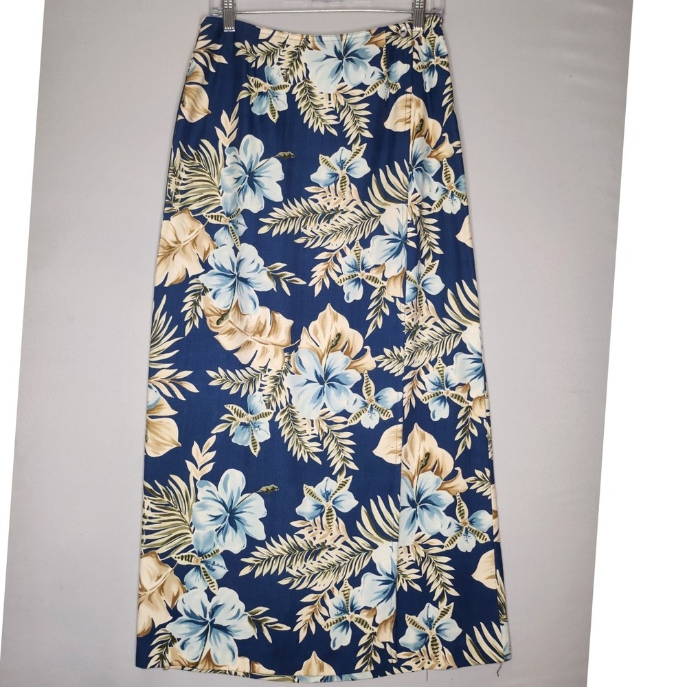 IZOD Blue Floral 100% Silk Maxi Wrap Skirt Size 8 button closure and Side Zip